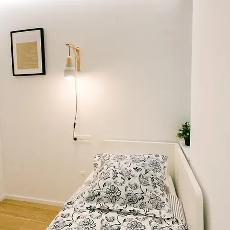 Estupendo Piso De 2 En La Gran Via. A/a. Wifi. Salamanca