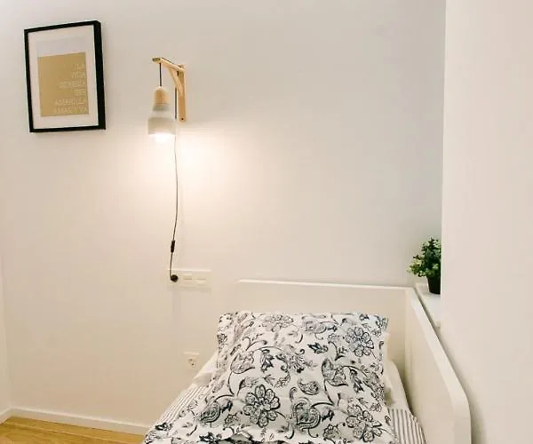 Estupendo Piso De 2 En La Gran Via. A/a. Wifi. Salamanka